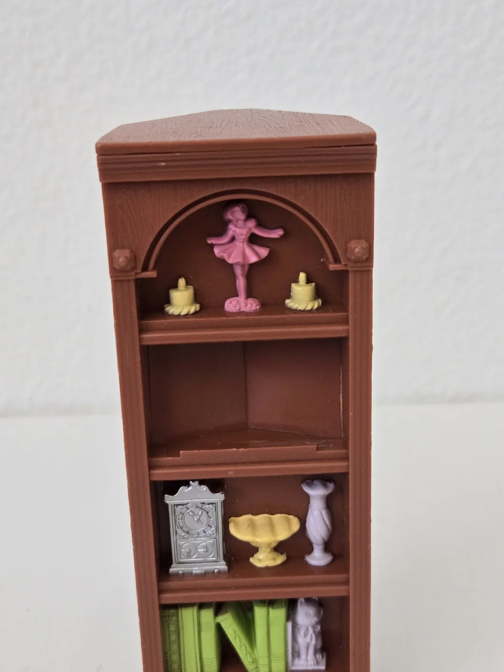 Fisher Price Loving Family Dollhouse Brown Corner Bookshelf Curio Cabinet TOY